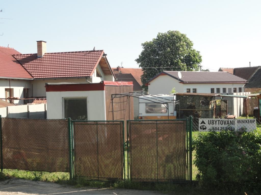 U Novomlynske Nadrze Hotel Nove Mlyny Exterior foto